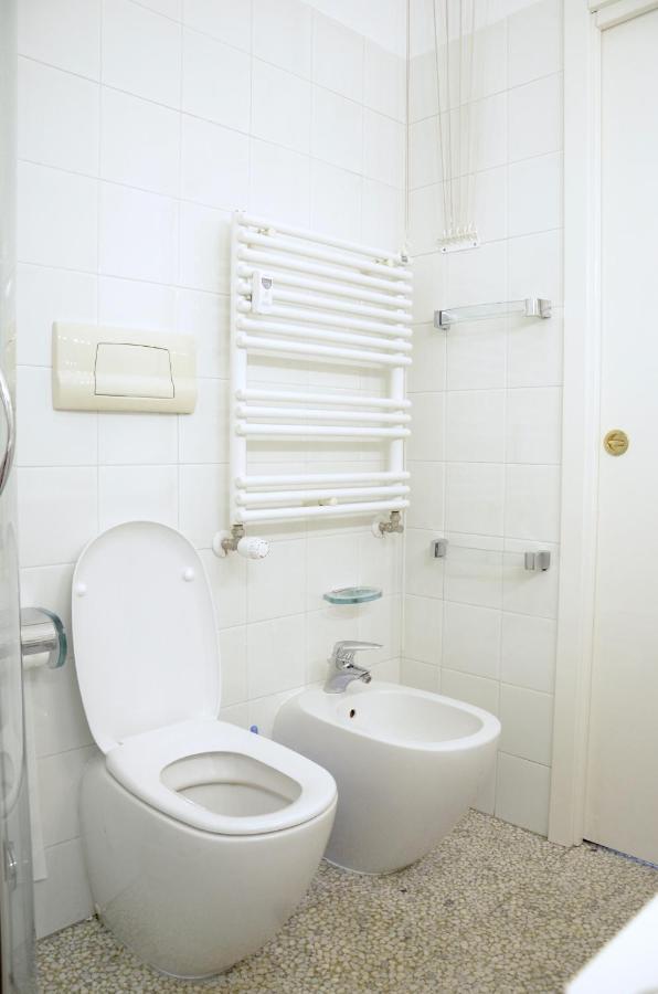 New Renovated Apartment With Balcony Porta Romana Milán Exterior foto