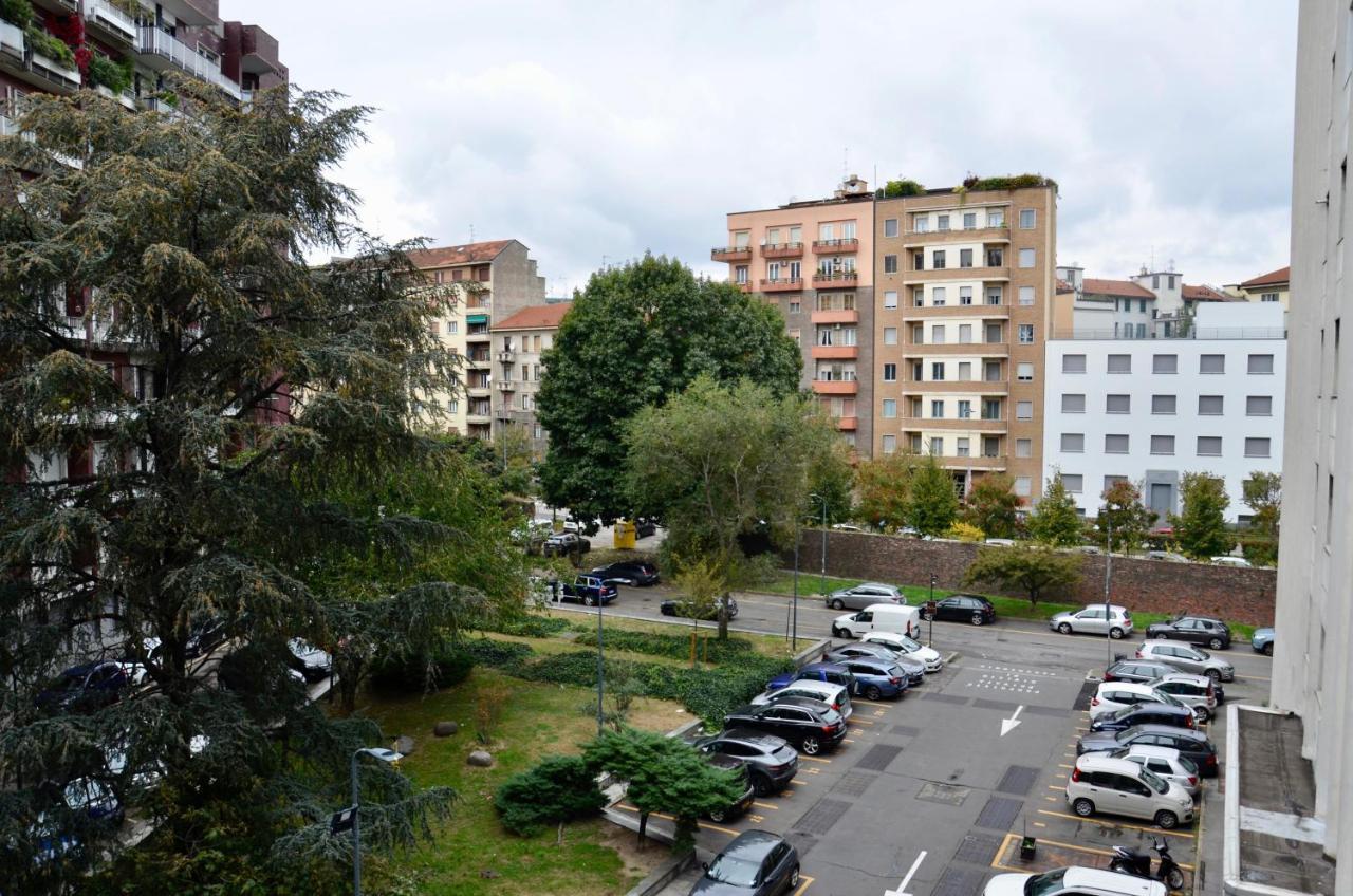 New Renovated Apartment With Balcony Porta Romana Milán Exterior foto